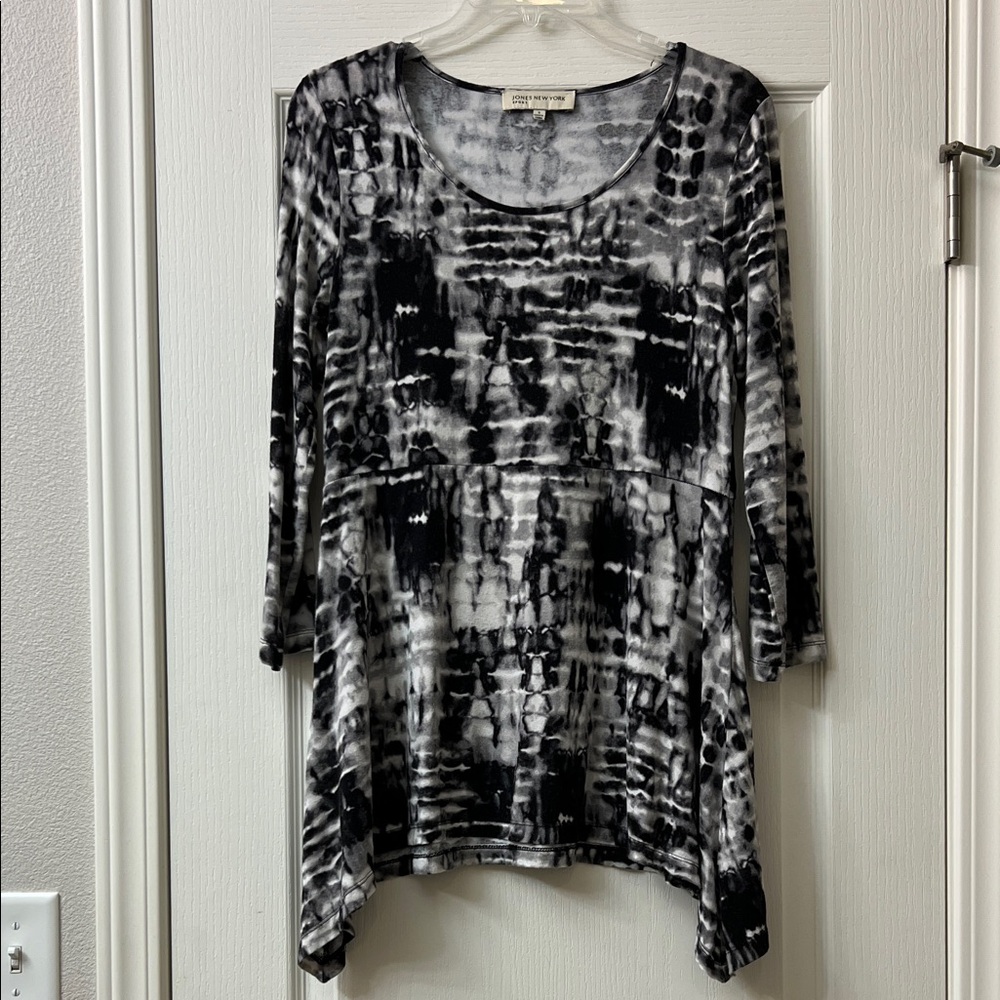 Jones New York Black and Gray Tunic